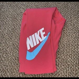 Nike cropped workout leggings